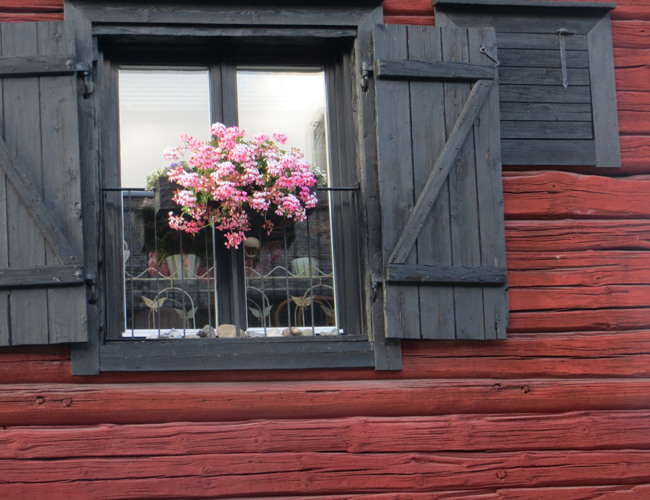 Rött trähus på Hovslagaregatan Kristinehamn