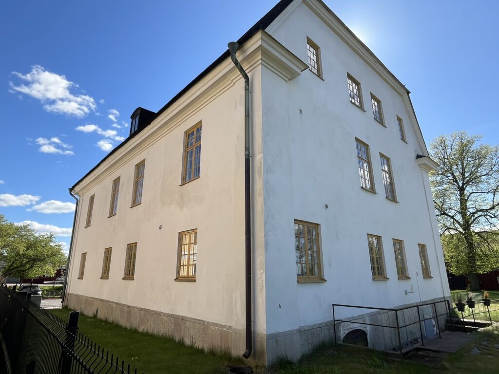 gammal putsad byggnad